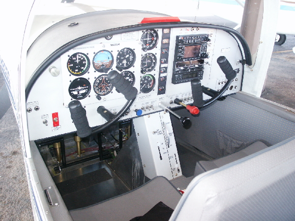 N608AM-inside